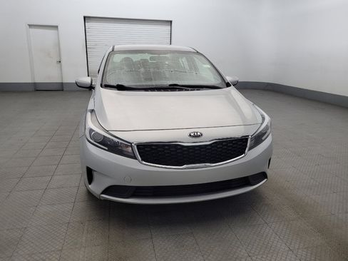 Used 2018 Kia Forte LX image 14
