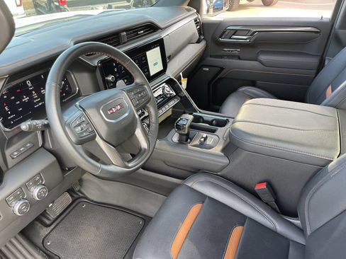 Certified 2026 GMC Sierra 1500 AT4 w/ Technology Package AWD/4WD image 19