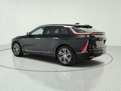 Used 2024 Cadillac Lyriq Luxury RWD image 7
