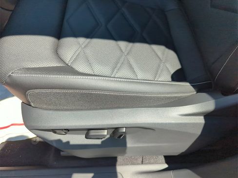 New 2026 Volkswagen Atlas SE image 29