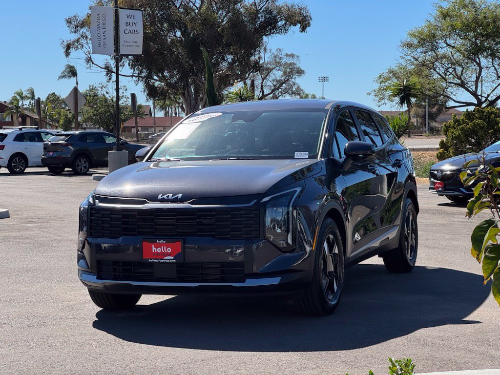 Used 2026 Kia Sportage LX FWD image 5