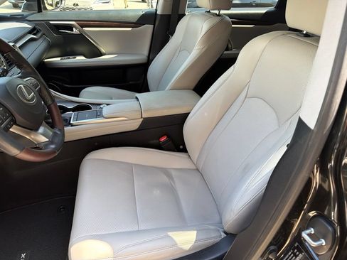 Certified 2022 Lexus RX 350 FWD w/ Premium Package image 4