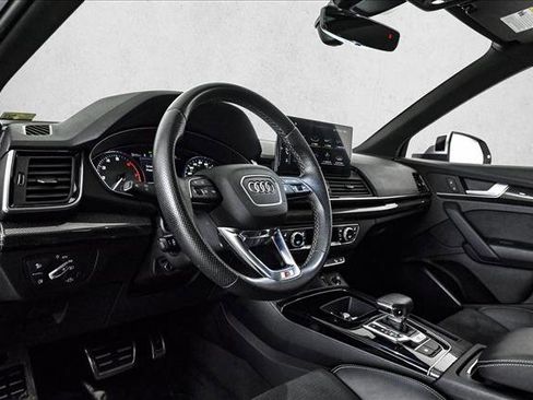 Used 2022 Audi SQ5 Premium w/ Convenience Package image 10