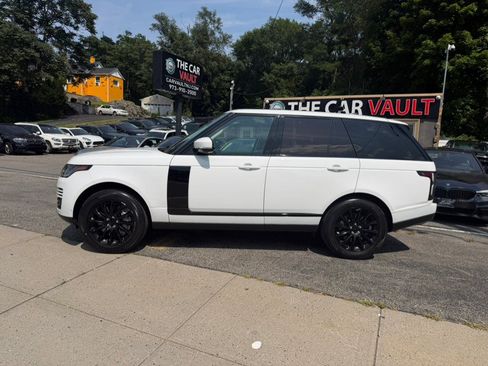 Used 2018 Land Rover Range Rover HSE AWD/4WD image 3