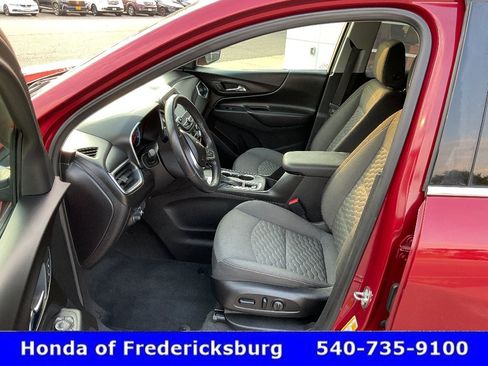 Used 2018 Chevrolet Equinox LT AWD/4WD image 28