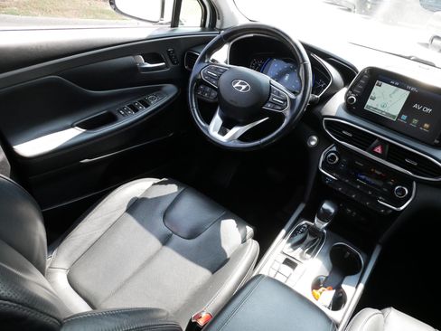 Used 2019 Hyundai Santa Fe AWD image 9