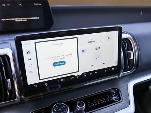 Used 2025 Ford Expedition Platinum image 17