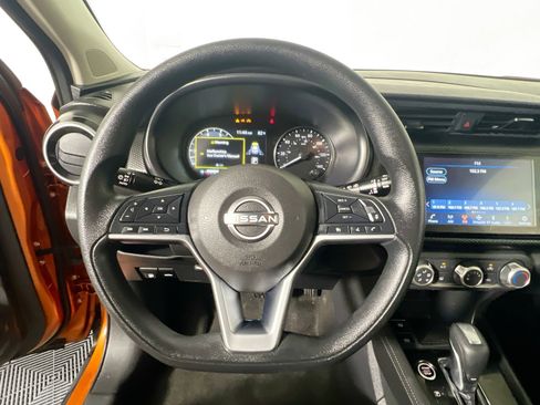 Used 2023 Nissan Kicks SV FWD image 17