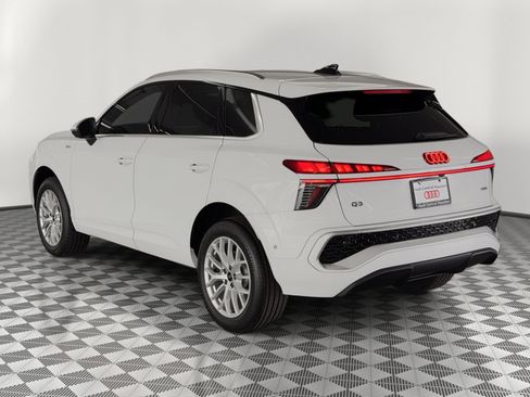 New 2026 Audi Q3 quattro 2.0T image 3