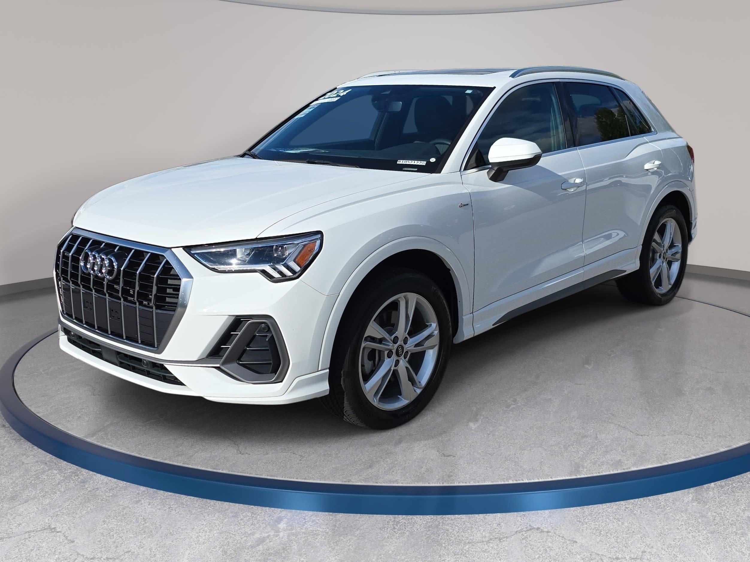 Certified 2024 Audi Q3 2.0T Premium AWD/4WD image 1