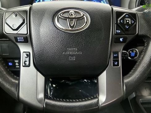 Used 2022 Toyota Tacoma TRD Sport w/ Technology Package AWD/4WD image 48