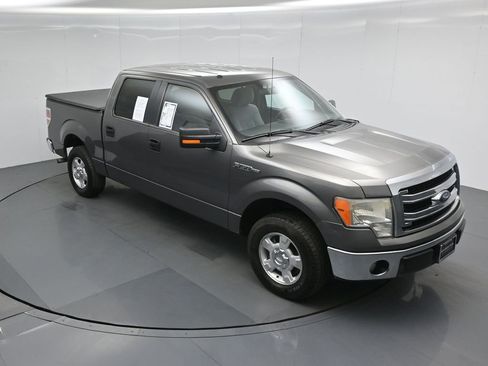 Used 2013 Ford F150 XLT w/ Mid Equipment Group image 35