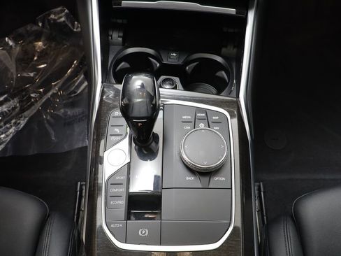 Used 2019 BMW 330i xDrive Sedan w/ Premium Package image 14