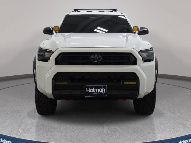 Used 2025 Toyota 4Runner SR5 AWD/4WD image 3