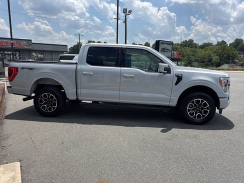 Used 2022 Ford F150 XLT w/ Equipment Group 302A High image 10