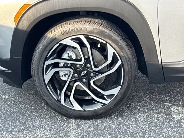 Used 2026 Chevrolet TrailBlazer RS w/ Driver Confidence Package FWD image 5
