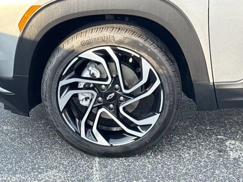 Used 2026 Chevrolet TrailBlazer RS w/ Driver Confidence Package FWD image 5