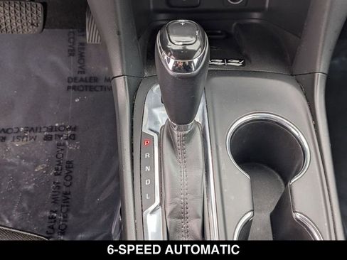 Used 2018 Chevrolet Equinox Premier AWD/4WD image 8
