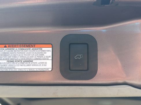 Used 2020 Toyota Sienna XLE Premium AWD/4WD image 23