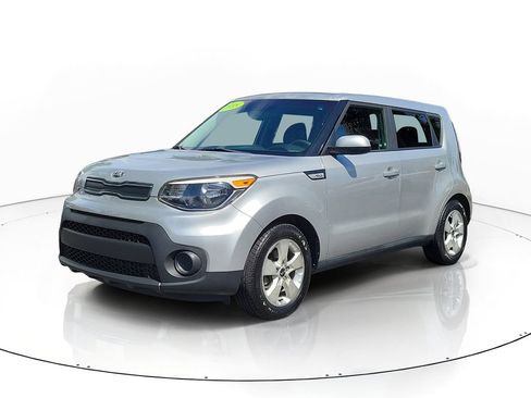 Used 2018 Kia Soul FWD image 3
