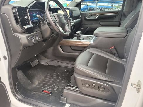Used 2023 Chevrolet Silverado 1500 RST w/ All Star Edition Plus AWD/4WD image 2