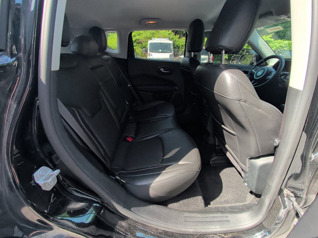 Certified 2019 Jeep Compass Latitude AWD/4WD image 14
