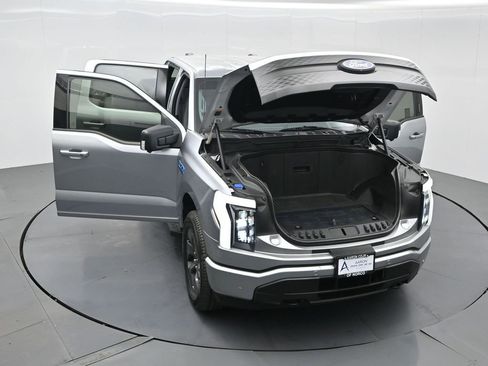 Used 2024 Ford F150 Lightning Flash w/ Max Trailer Tow Package image 37