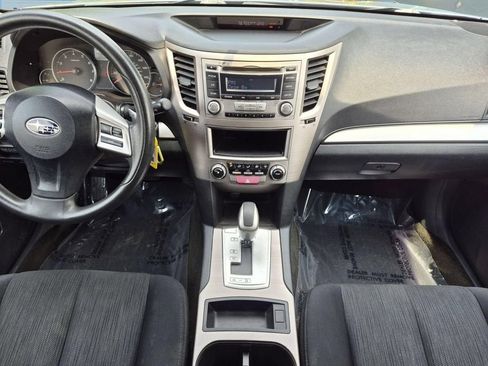 Used 2013 Subaru Outback 2.5i AWD/4WD image 22