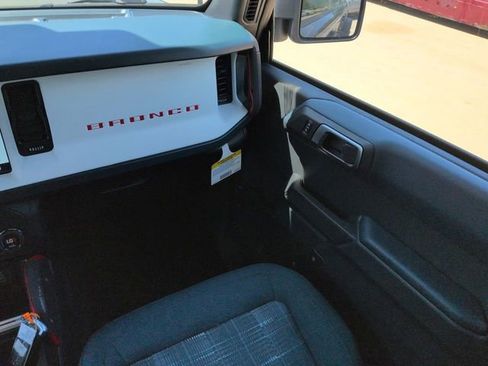 New 2026 Ford Bronco Heritage Edition AWD/4WD image 15