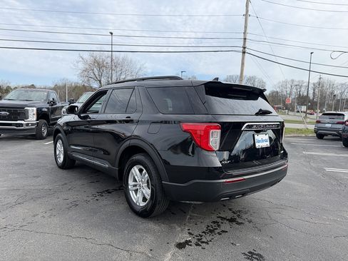 Certified 2023 Ford Explorer XLT AWD/4WD image 5