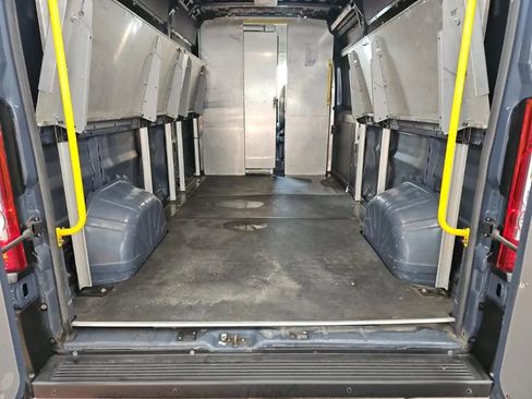 Used 2019 RAM ProMaster 2500 FWD image 12