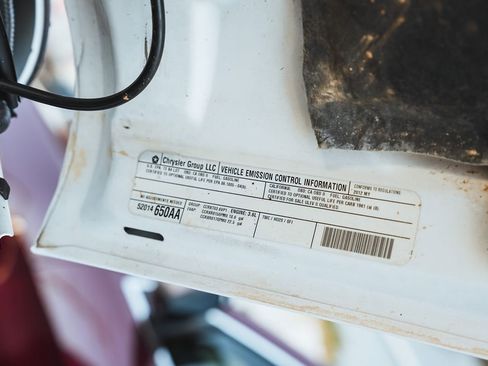 Used 2012 Jeep Wrangler Sahara image 37