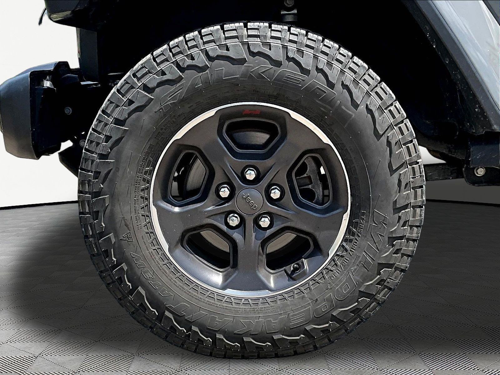 Used 2021 Jeep Gladiator Rubicon AWD/4WD image 34