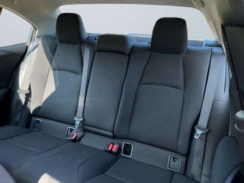 Used 2022 Toyota Corolla LE FWD image 14