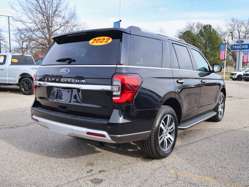 Used 2022 Ford Expedition Limited image 5