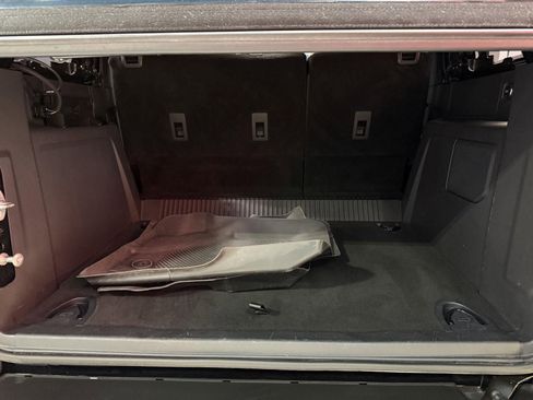 Used 2023 Ford Bronco Badlands image 10