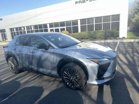 Used 2023 Lexus RZ 450e Premium w/ Accessory Package (2T) image 1