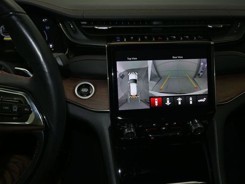 Used 2022 Jeep Grand Cherokee Summit w/ Advanced Protech Group IV image 24