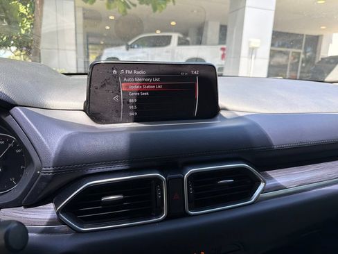 Used 2019 MAZDA CX-5 Grand Touring w/ GT Premium Package FWD image 4