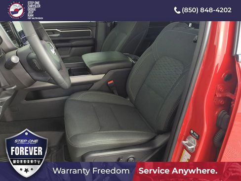 Used 2025 RAM 1500 Big Horn AWD/4WD image 11