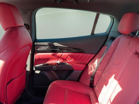 New 2026 Maserati Grecale Modena image 25