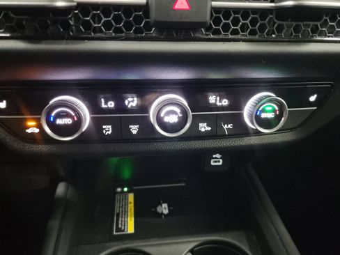 Certified 2024 Honda HR-V EX-L image 21