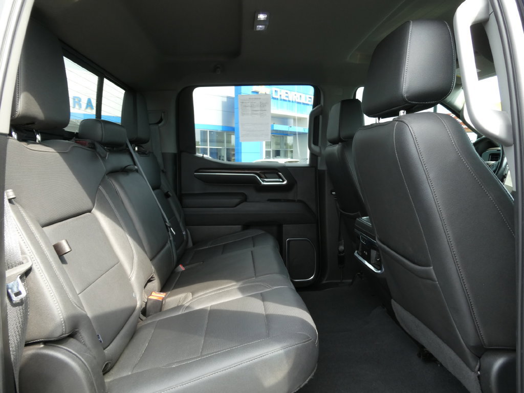 Certified 2022 GMC Sierra 1500 SLT w/ SLT Premium Plus Package AWD/4WD image 17