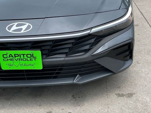 Used 2025 Hyundai Elantra Sport FWD image 7