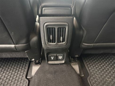 Used 2019 Jeep Compass Latitude w/ Cold Weather Group image 28