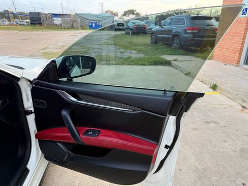 Used 2018 Maserati Ghibli image 45