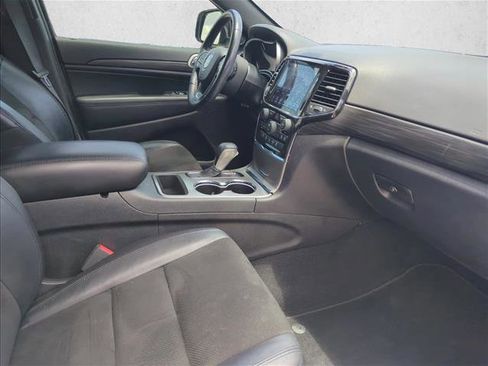 Used 2021 Jeep Grand Cherokee Laredo X AWD/4WD image 25