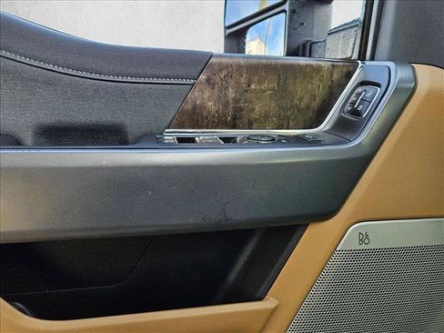 Certified 2023 Ford F250 Lariat w/ Lariat Ultimate Package image 9