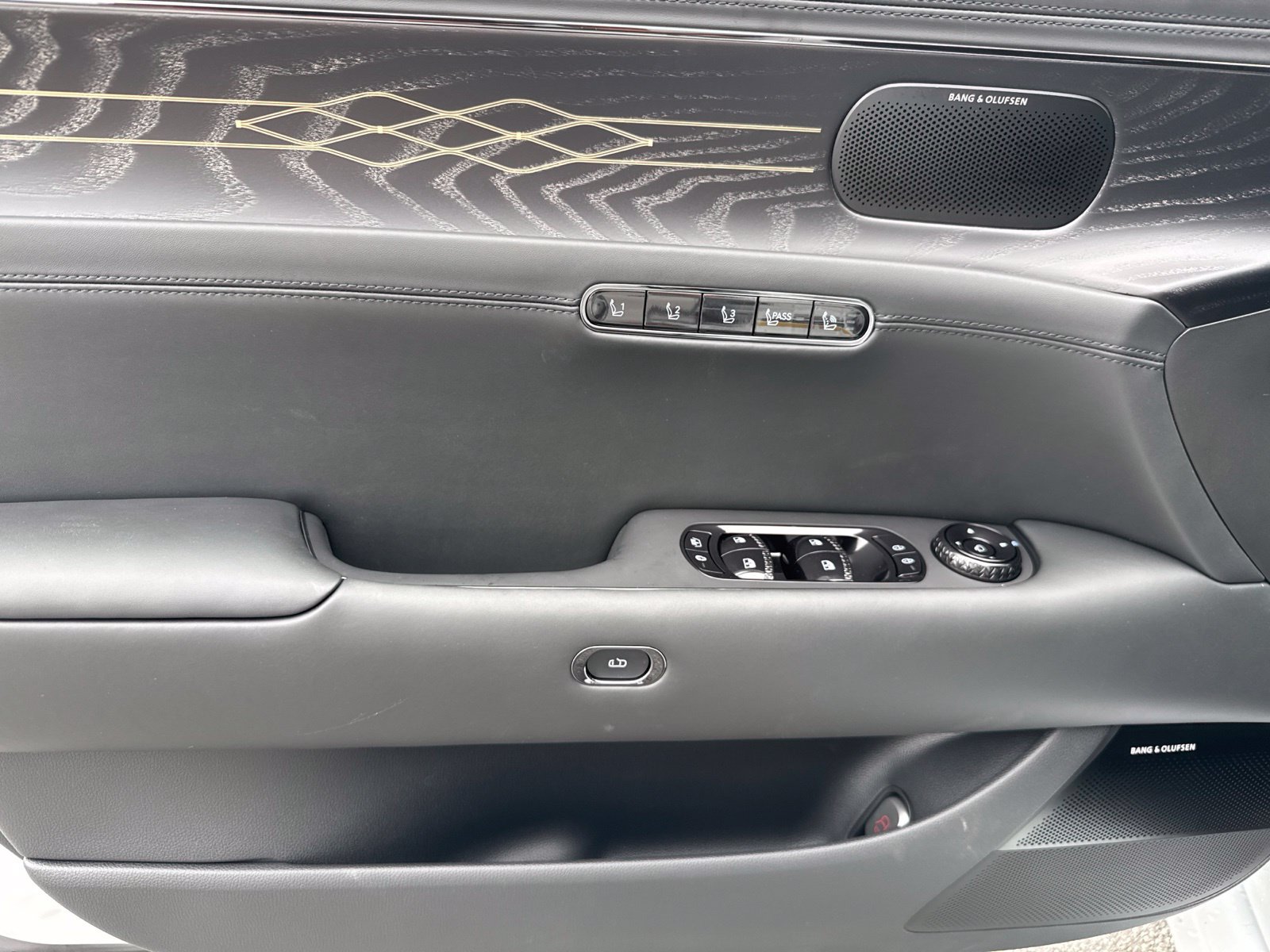 New 2026 Genesis G90 3.5T Prestige AWD/4WD image 19