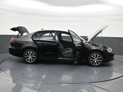 Used 2018 Volkswagen Jetta SE FWD image 27